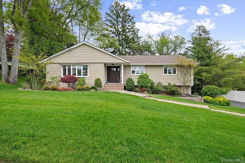 6 Long Ridge Road