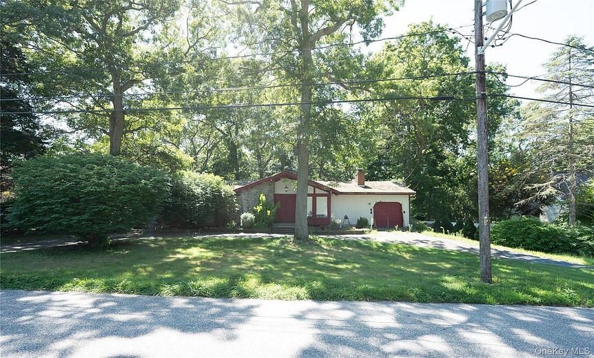 6 Loretta Court