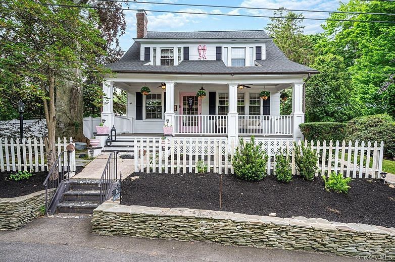 6 New York Avenue