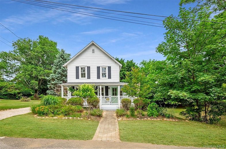 6 Oxford Avenue