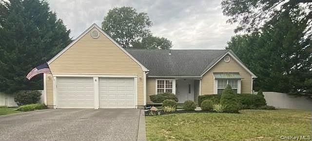 6 Royal Drive