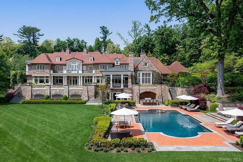 6 Spring Hill Lane