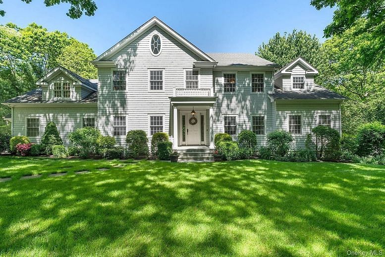 6 Woodruff Lane