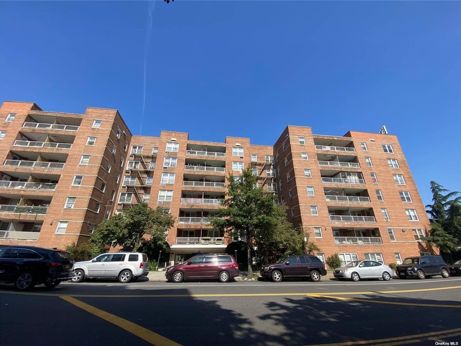 Image 1 of 14 for 60-11 Broadway #L2 in Queens, Woodside, NY, 11377