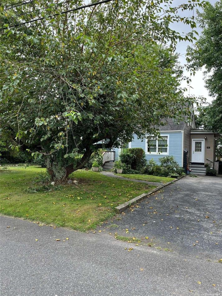 Image 1 of 1 for 60 Alexander Avenue in Long Island, Farmingdale, NY, 11735