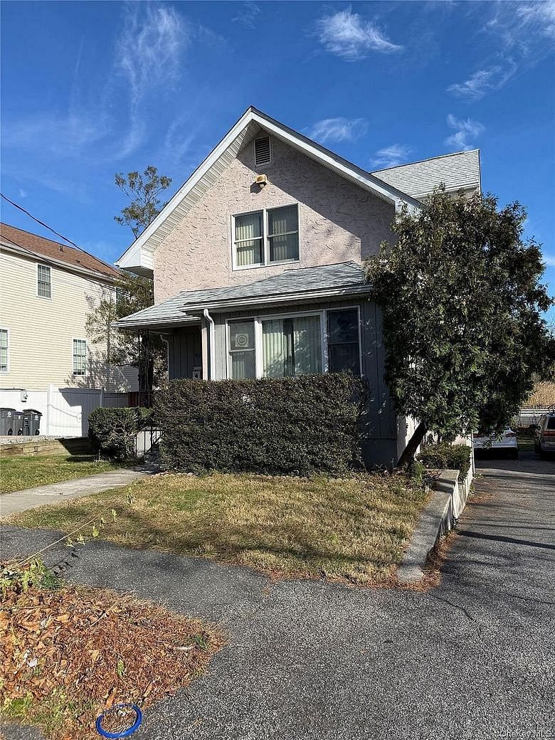 60 Cloverdale Avenue