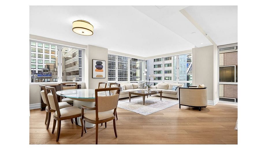 60 East 55th Street #17AD