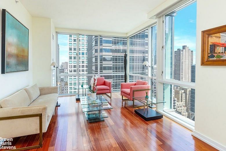 60 East 55th Street #38AB