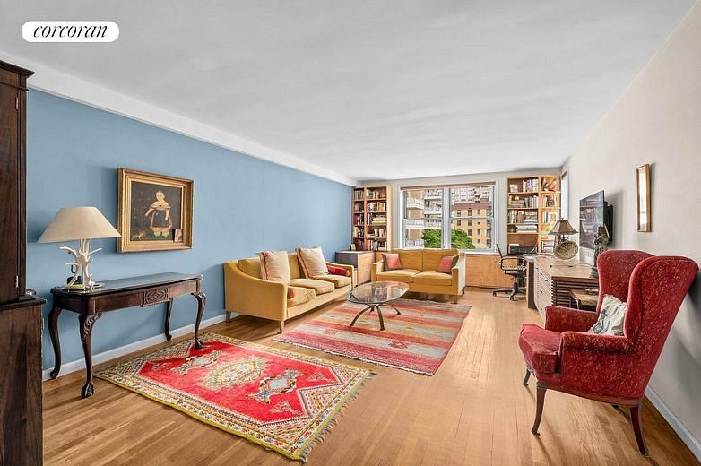 60 East 9th Street #438