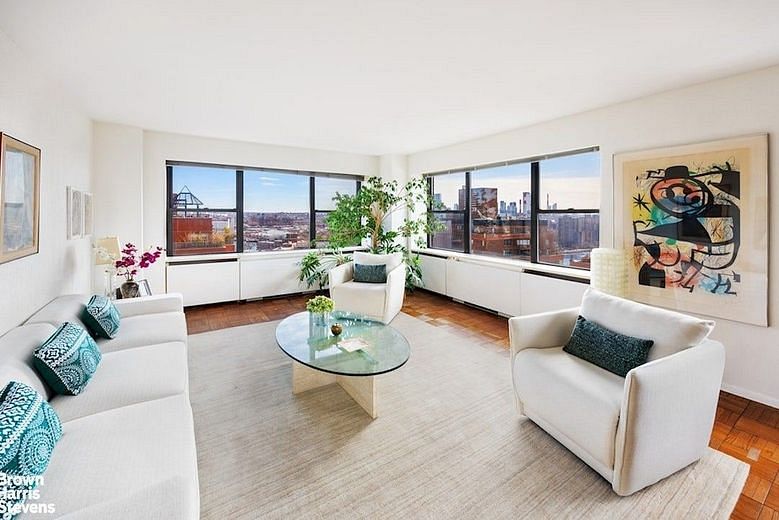 60 East End Avenue #21A