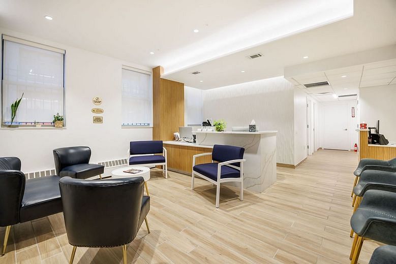 60 Gramercy Park North #1M