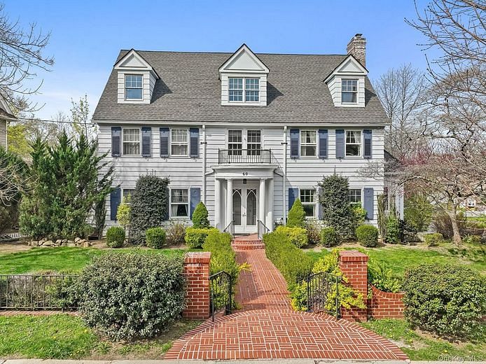 60 Greenridge Avenue