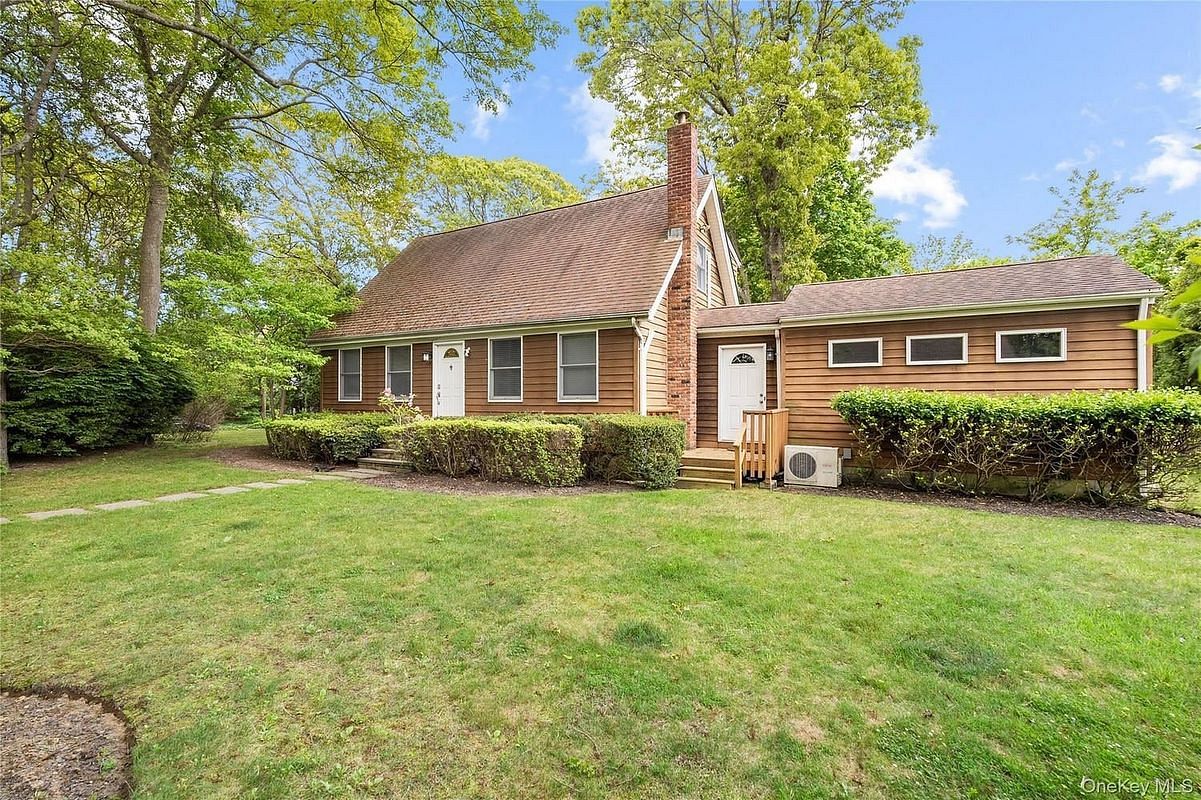 Image 1 of 36 for 60 Hagerman Avenue in Long Island, Brookhaven, NY, 11772