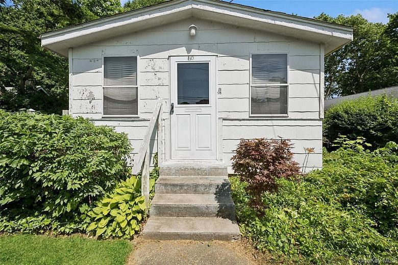 60 Kenneth Avenue