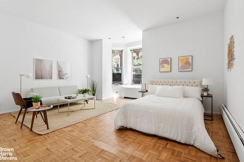 60 Pineapple Street #1F