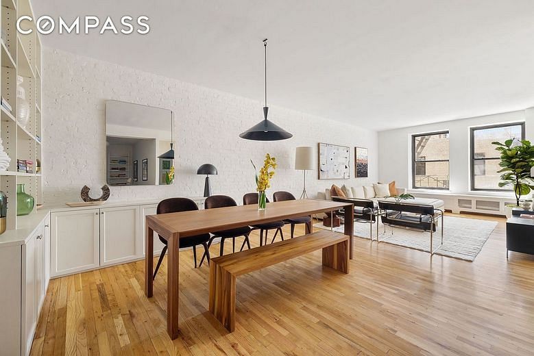 60 Pineapple Street #4I