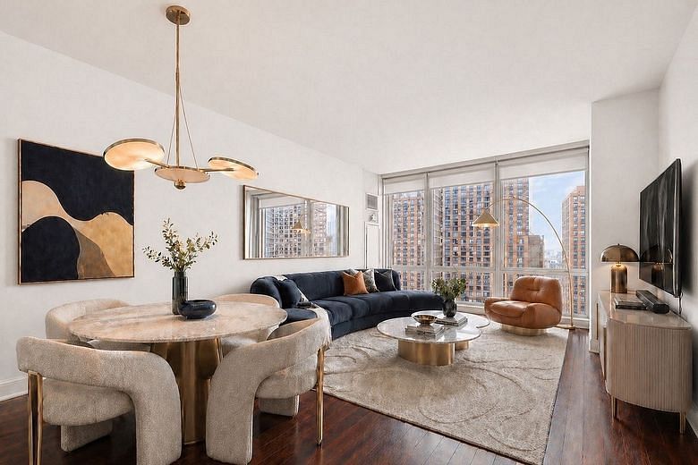 60 Riverside Boulevard #1810