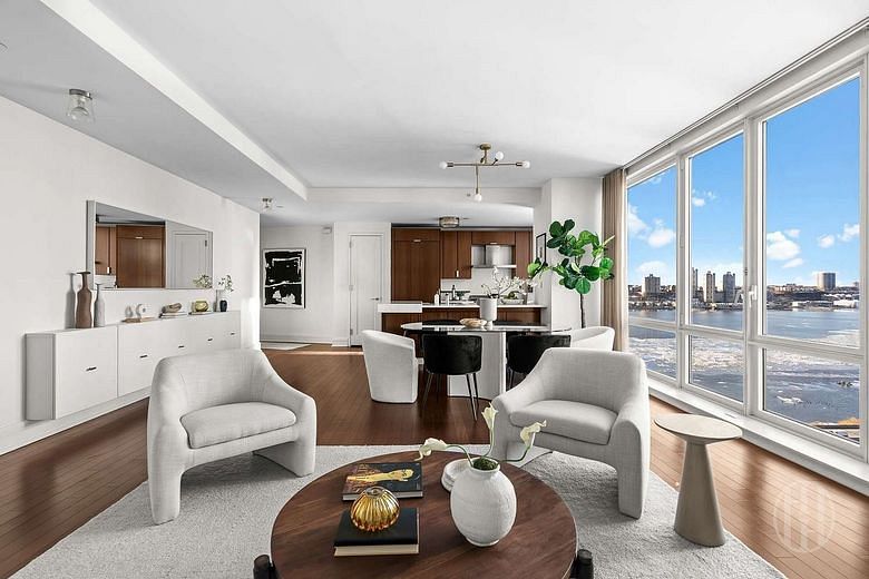 60 Riverside Boulevard #1902