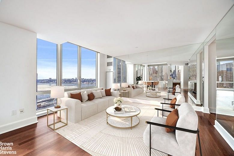 60 Riverside Boulevard #3004