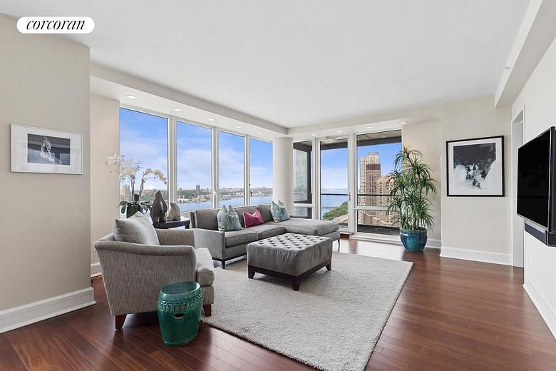 60 Riverside Boulevard #3101