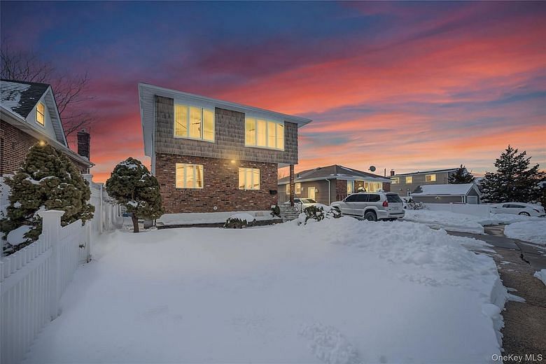 60 Saint Johns Avenue