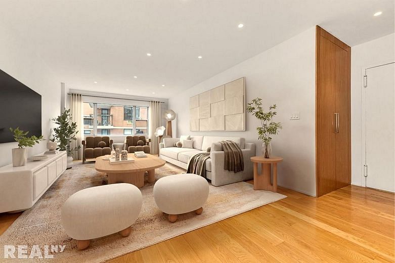 60 Saint Marks Place #31A