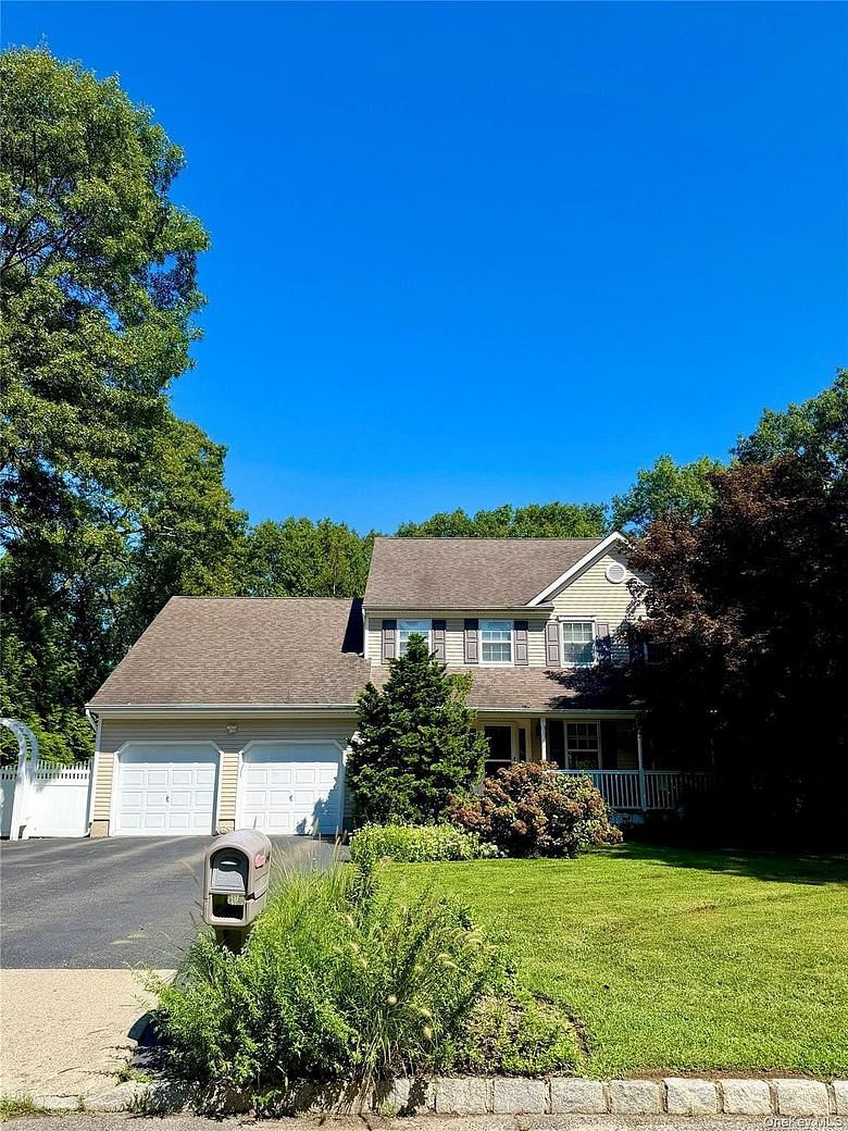 60 Scranton Avenue