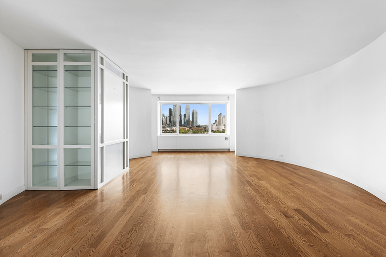 60 Sutton Place South #11CS