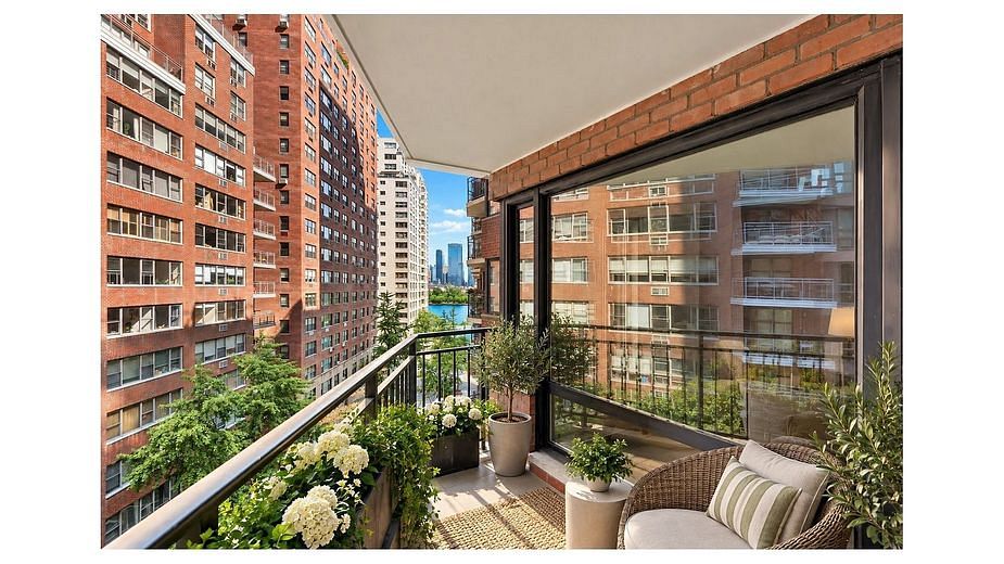 60 Sutton Place South #7KN