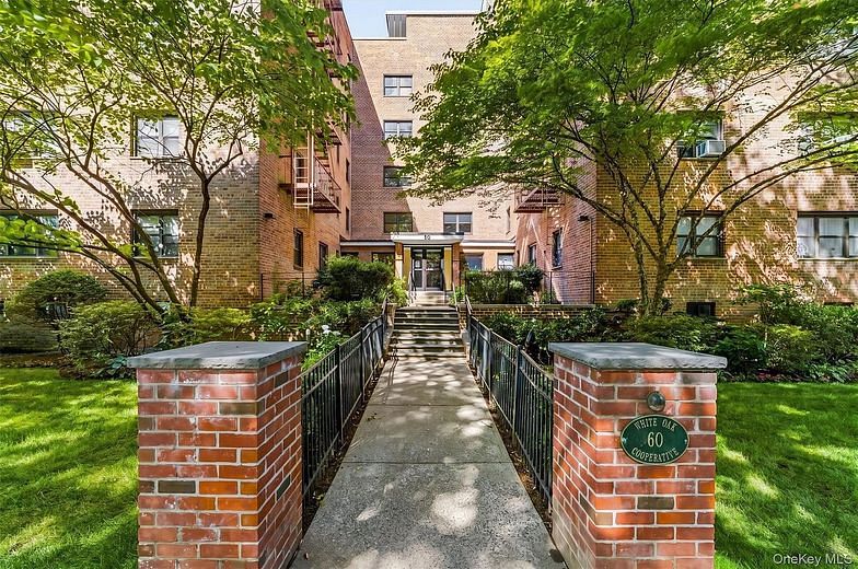 60 White Oak Street #2F
