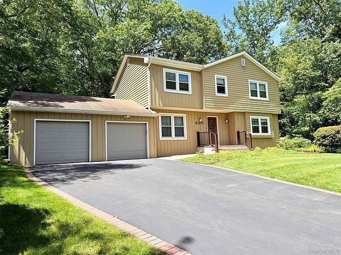 600 Scraggy Hill Road