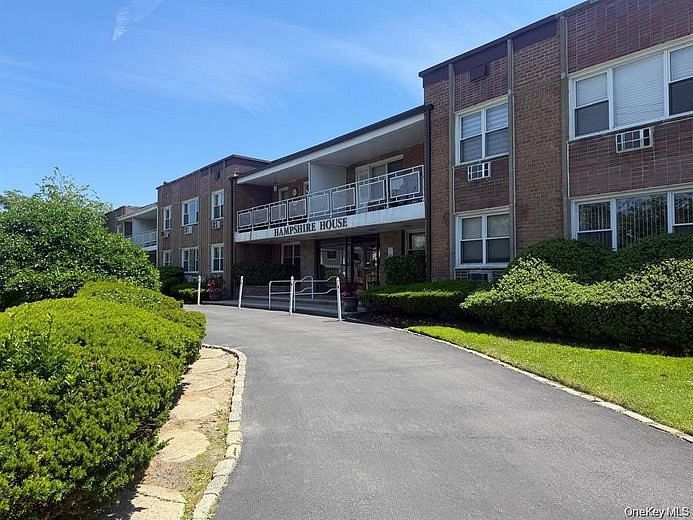 601 Chestnut Street #B17