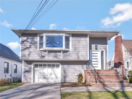 Image 1 of 29 for 601 Stowe Avenue in Long Island, North Baldwin, NY, 11510