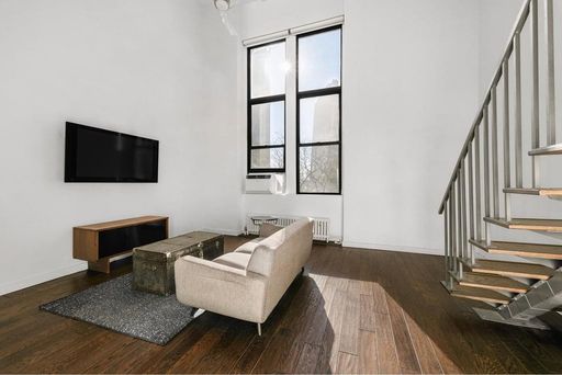 Image 1 of 13 for 3 Hanover Square #2L in Manhattan, New York, NY, 10004