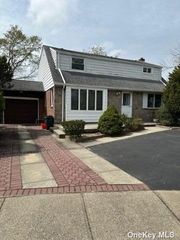 Image 1 of 18 for 605 Bauer Ct in Long Island, Elmont, NY, 11003