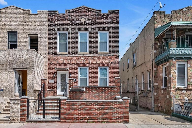 605 Sheffield Avenue