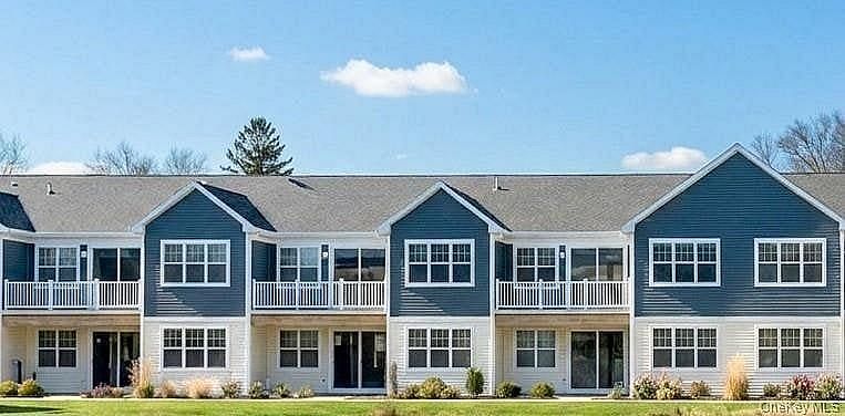 606 Bay View Circle #6
