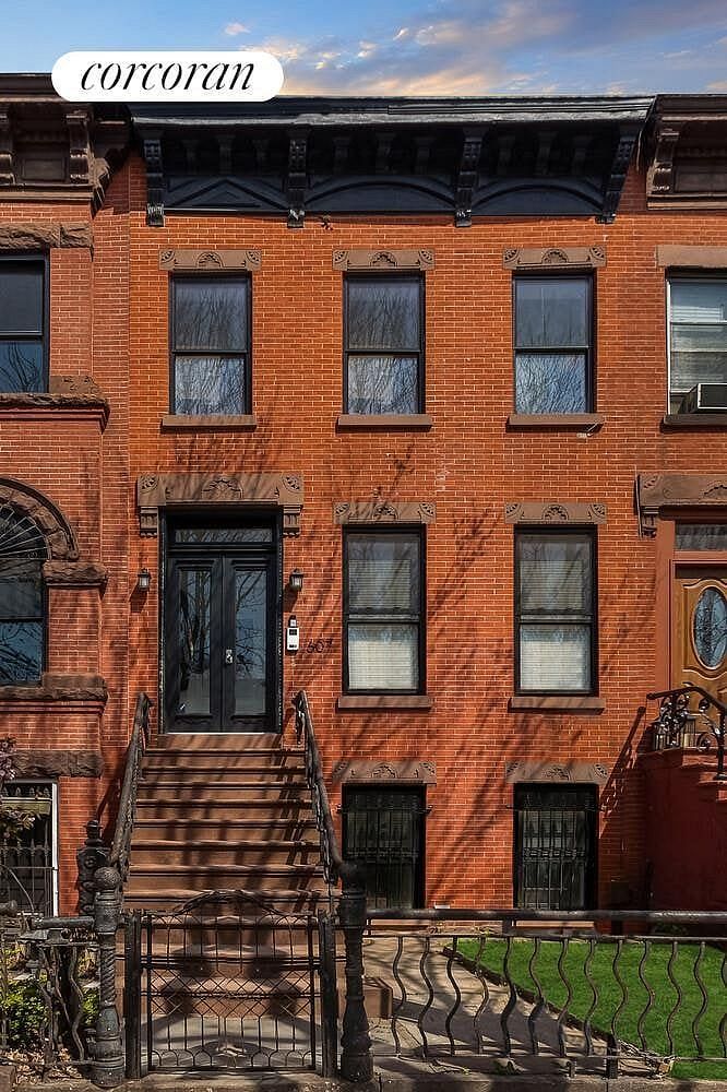 607 Halsey Street