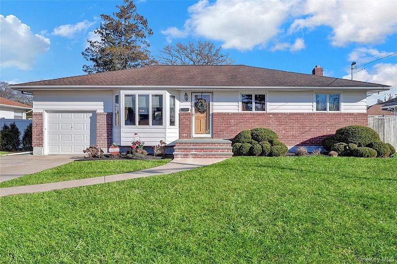 607 Saint George Avenue