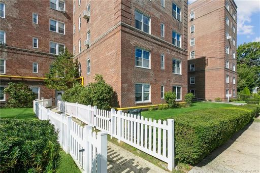 Image 1 of 21 for 90 Bryant Avenue #F-TD in Westchester, White Plains, NY, 10605