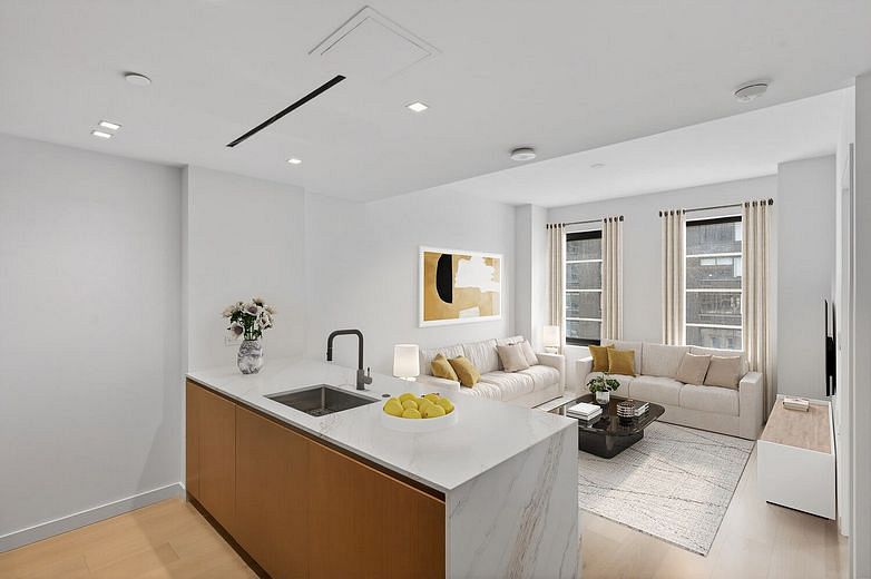 609 Second Avenue #501