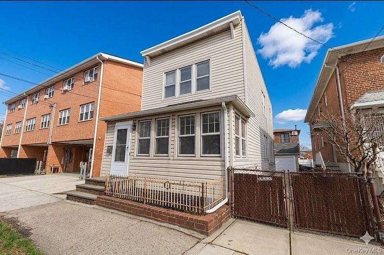 61-17A 165th Street