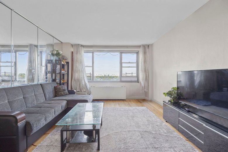 61-20 Grand Cent Parkway #A901