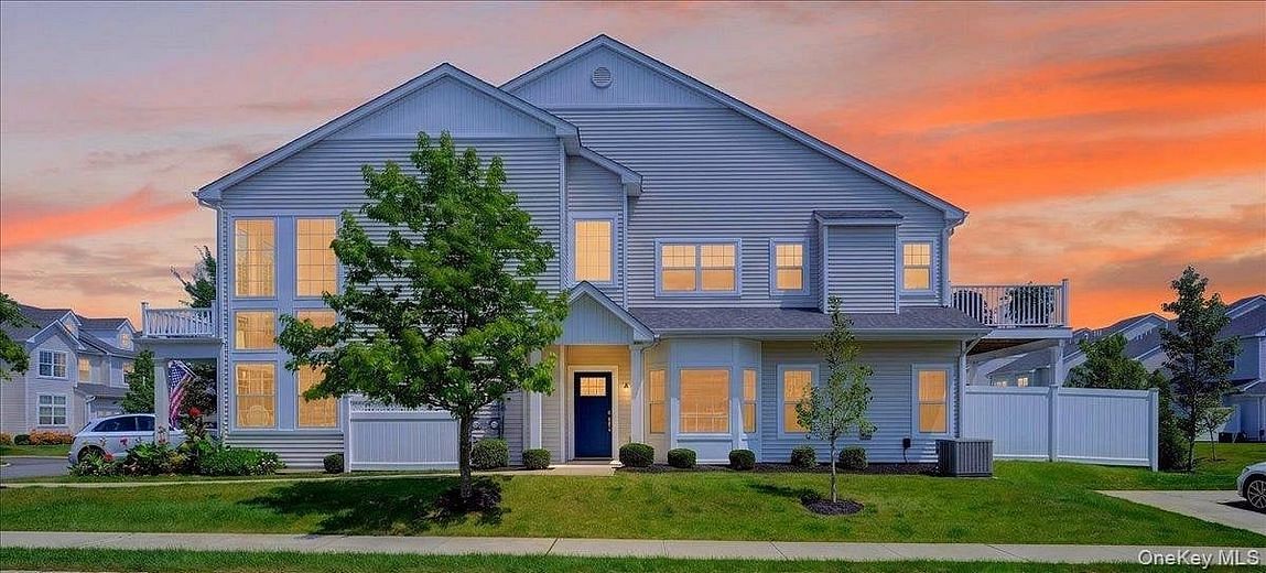 61 Avery Drive N