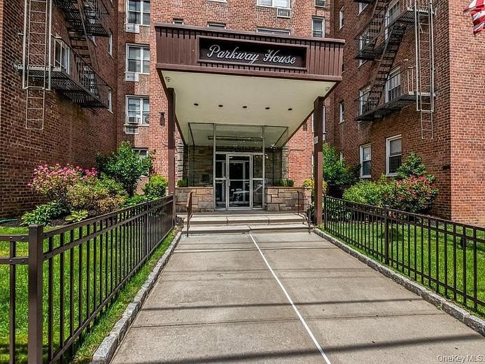 61 Bronx River Road #3B