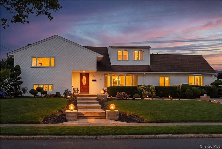 61 Hemlock Lane