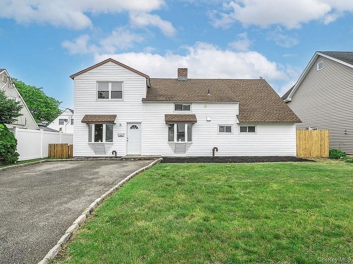 61 Kingfisher Road