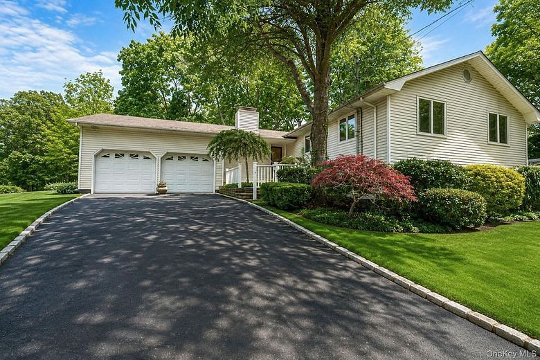 61 Ledgewood Drive