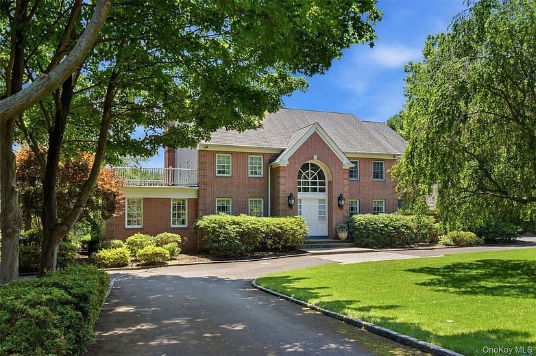 61 Linden Lane