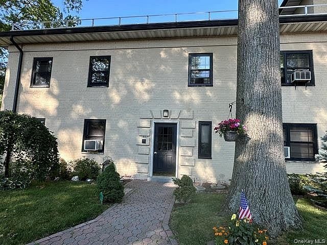 61 Manchester Road #A-21